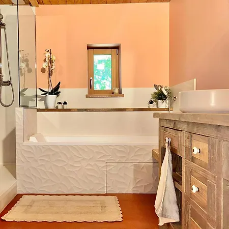 Des Muriers Bed & Breakfast 3*