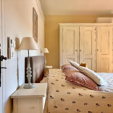 Des Muriers Bed & Breakfast Le Pin (Gard)